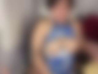 miabloom01's Live Sex Cam Show