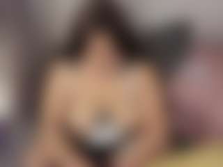 miabloom01's Live Sex Cam Show