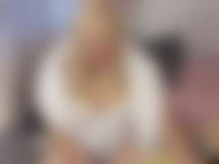 miabloom01's Live Sex Cam Show