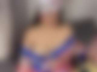 Live cam show with miabloom01 - Moaning on Camsoda