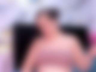 Live cam show with ZaharaGoldwin - New BBW on TeamSkeetLive