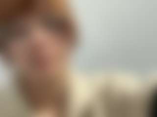 Live cam show with CynthiaAyala - Flirt on Milfs Live