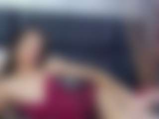 Live cam show with LarisaVeylora - Dildo Brown Hair on live.xheat.ai