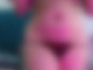 Live cam show with Lia-wish - White on Milfs Live | colombia