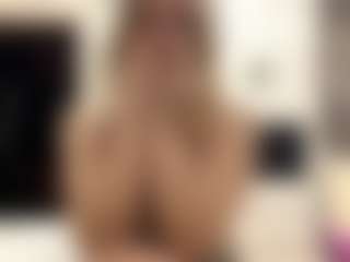 Lina's Live Sex Cam Show