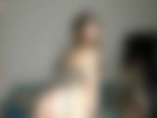 Live cam show with Xo-Niya - Thin on CamClone