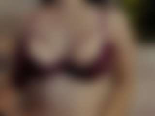 Live cam show with mikasweety - Gamer Mature on StripNow