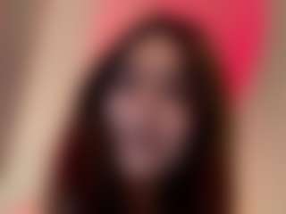 Spettacolo in cam dal vivo con Rosie - New Anal su Camsoda
