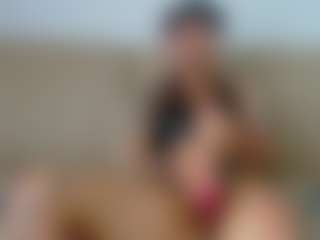 Live cam show with YourHairyOlive - Brown Eyes Blonde Hair on live.xbliss.ai