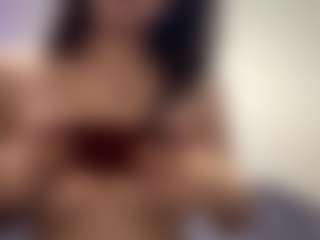 DelindaTua's Live Sex Cam Show