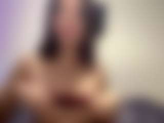 DelindaTua's Live Sex Cam Show