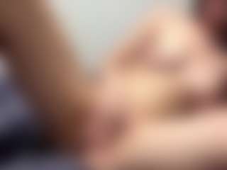 DelindaTua's Live Sex Cam Show