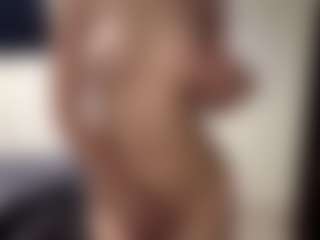 DelindaTua's Live Sex Cam Show