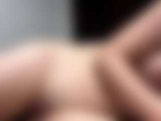 Live cam show with DelindaTua - College on Camsoda