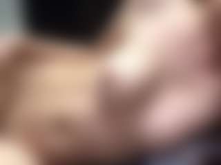 DelindaTua's Live Sex Cam Show
