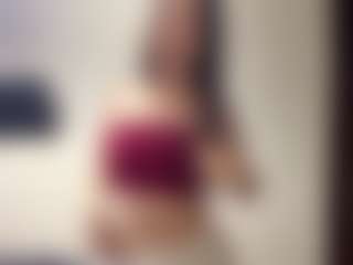 Live cam show with DelindaTua - Middle Aged on Camsoda