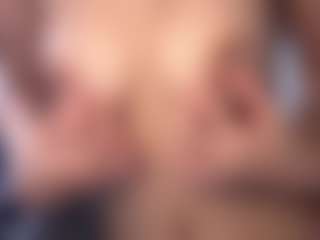 DelindaTua's Live Sex Cam Show