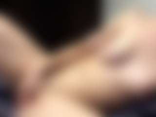 Live cam show with DelindaTua - Mature Middle Aged on Camsoda