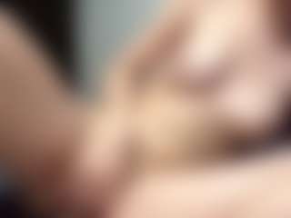 DelindaTua's Live Sex Cam Show