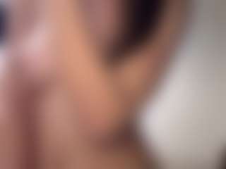 DelindaTua's Live Sex Cam Show