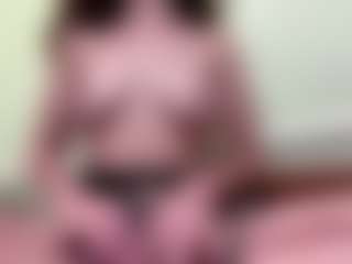 Live cam show with RhebaLubawy - Striptease Granny on Camsoda