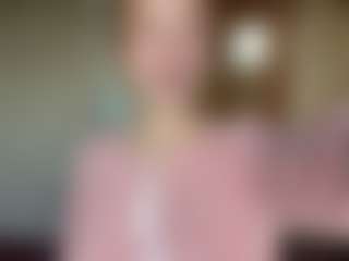 Live cam show with Lina - Foot Fetish Blonde Hair on livesexfox.com