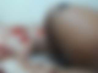 Live cam show with CurvyLolaXX - Full Nudity on live.xheat.ai