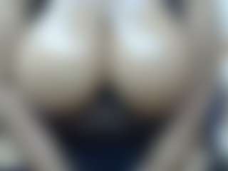 Live cam show with CurvyLolaXX - New Anal on SpankPalCams