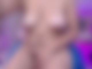 lessly1's Live Sex Cam Show