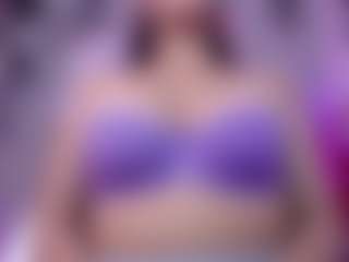 lessly1's Live Sex Cam Show