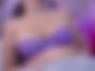 Live cam show with lessly1 - New White on Hubzter Live | colombia