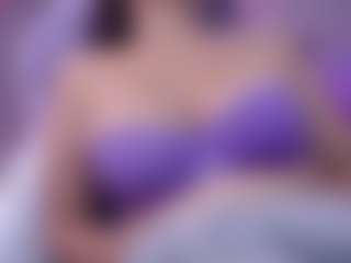 lessly1's Live Sex Cam Show