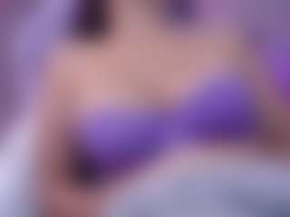 lessly1's Live Sex Cam Show