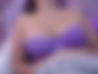 lessly1's Live Sex Cam Show