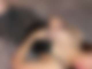 Milla's Live Sex Cam Show