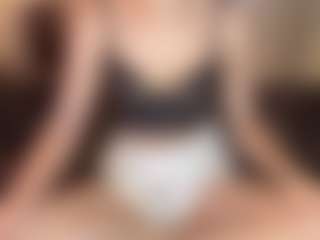 Milla's Live Sex Cam Show