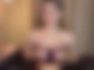 Milla's Live Sex Cam Show