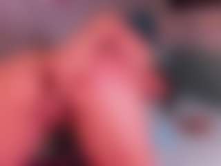 Live cam show with Adri-Silva - New Brown Eyes on Camsoda