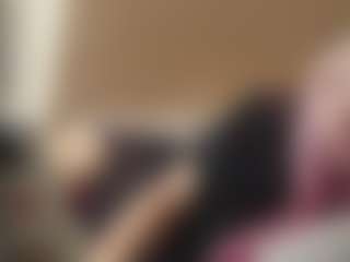 Live cam show with CrissyGenco - New Foot Fetish on liverealitysex.com