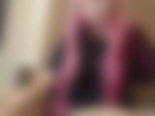 Show en direct avec CrissyGenco - New Sexwebcam sur Camsoda