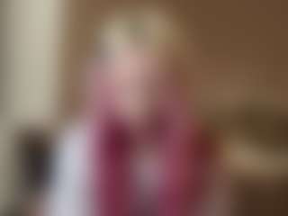 Live cam show with CrissyGenco - Blonde Hair Teen (18+) on Camsoda