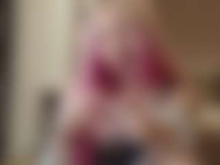 Live cam show with CrissyGenco - Control on Camsoda