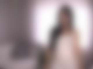 Live cam show with Luna - New Asian on Camsoda