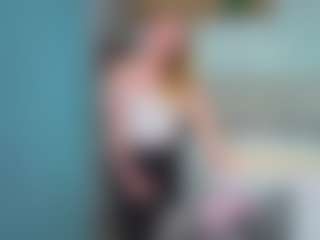 EstrellaBliler's Live Sex Cam Show