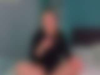 Live cam show with EstrellaBliler - Small Ass on Camming Site