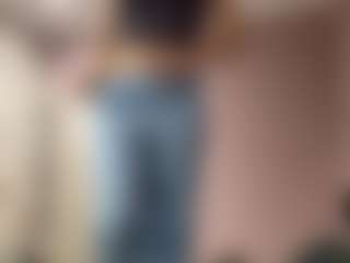 Live cam show with Kirby - Teen (18+) on Camsoda
