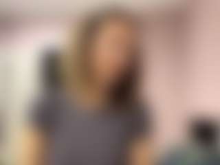 Live cam show with Kirby - Skinny on Camsoda
