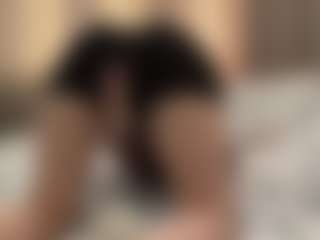 Live cam show with MyriamTicknor - Big Tits Latina on Dolls Live