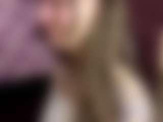 Live cam show with AdenaWernsman - Smoking Athletic on Camsoda