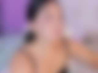 Live cam show with CELESTTEE - New White on Camsoda | colombia